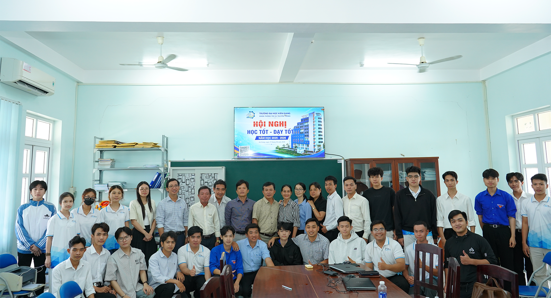 Hội nghị dạy tốt - học tốt năm 2026